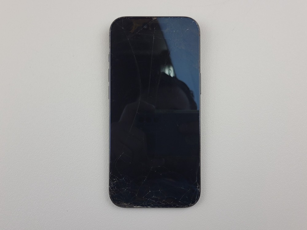 Apple iPhone Air (A3260) 256GB – Black (AT&T) – *DAMAGED, POWERS ON* – H7407