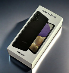 New UNLOCKED Samsung Galaxy A32 5G SM-A326U1 6.5in any Carrier One year Warranty