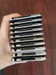 Lot of 10 Apple iPod Touch 4th Generation 32GB (7pc) / 16GB (3pc)