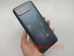 ASUS ROG Phone 6D Batman Edition 256GB 12GB RAM Night Black GSM Unlocked Global