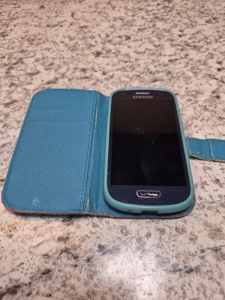 Samsung Galaxy S III Mini i8200 – Verizon 4G LTE Smartphone Untested