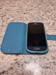 Samsung Galaxy S III Mini i8200 – Verizon 4G LTE Smartphone Untested