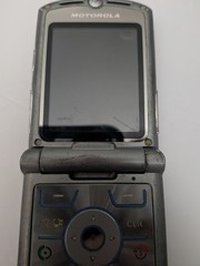 Motorola Razr V3m for Verizon – POOR condition but works – No Battery – READ