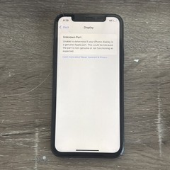 Apple iPhone 11 Pro – 64 GB – (Unlocked) – Midnight Green – Cracked Screen