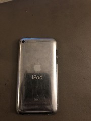 Bundle: iPod Touch 4g (8GB) + iPhone 6s – 16GB – Space Gray (Verizon)
