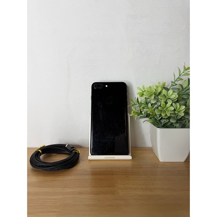 Apple iPhone 7 Plus 128GB in Jet Black – Fully Unlocked – Fair Condition