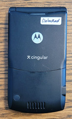 Motorola RAZR V3 – Black ( Cingular / Unlocked ) GSM Flip Phone – Great Shape