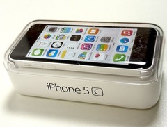 Apple iPhone 5c – 8GB – White – A1532 – iOS 8 – Unlocked – RARE – NEW Sealed