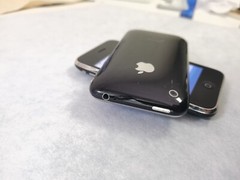 full working Unlocked Original Apple iPhone 3G – 8GB – Black A1241 (GSM) IOS3