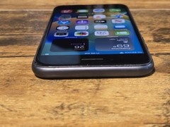 Apple iPhone 8 – 128 GB – Space Gray (Unlocked) Battery 81%