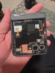 Motorola Razr 2024 -kaula Gray (Unlocked) .read Description