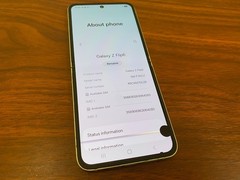 Samsung Galaxy Z Flip6 SM-F741U1 – 256GB – Green (Unlocked) READ DESCRIPTION