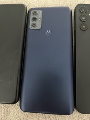 Lot of 4 Samsung & Motorola 1 UNLOCKED 3 Locked