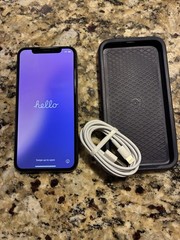 Apple iPhone XS 64GB Space Gray 5.8&Prime; AT&T Unlocked | Service Battery Health 76%