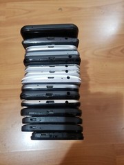 Lot of 15 Mixed Brand LG /and other 32GB/16GB/8GB Smartphone For part