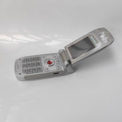 Motorola A668 8MB Unlocked Mobile Phone 2G GSM Good Quality