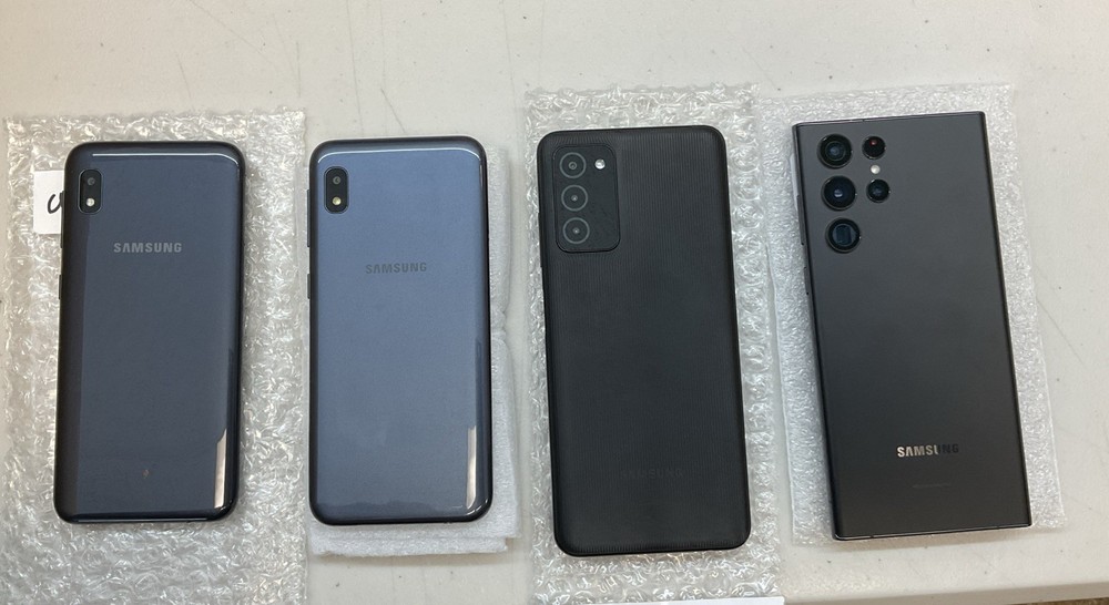 FOR PARTS- Various Samsung Phones (Lot Of 4) – READ ISSUE