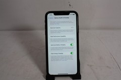Apple iPhone 11 Black A2111 iOS 18.5 64GB Verizon Only Battery Capacity 81%
