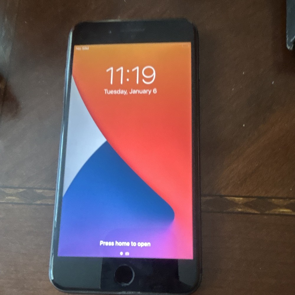 Apple iPhone 8 Plus 128GB Black 5.5in iOS GSM Single SIM 12MP MYDW2LL/A