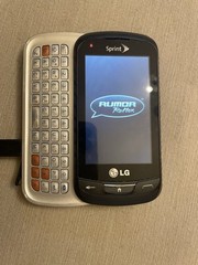 LG Rumor Reflex LN272 – Titan Gray and Silver Mobile Phone with Slider Keyboard