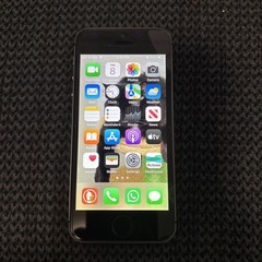 Apple iPhone SE | 1st Gen | 32 GB | Black | AT&T | IOS 15.8.8
