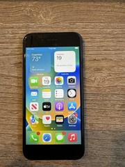 Apple iPhone 8 64GB Black Unlocked iOS Smartphone 4.7in 12MP Wi-Fi BT