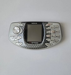 Nokia N-Gage Game Radio Unlocked 2G GSM 900 / 1800 /1900 Mobile Phone Original