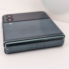 Samsung Galaxy Z Flip 3 SM-F711U – Unlocked 128GB Green – *PARTS: SCREEN DAMAGE*