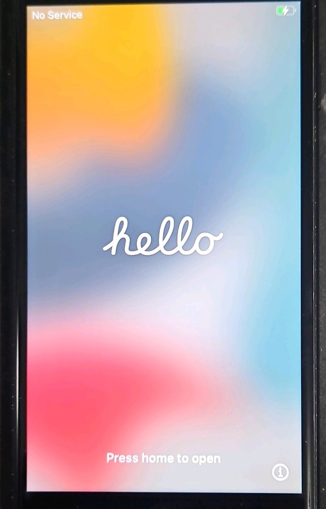 Apple iPhone 7 Black Unlocked 64GB iOS Smartphone 12MP Wi-Fi Bluetooth NFC