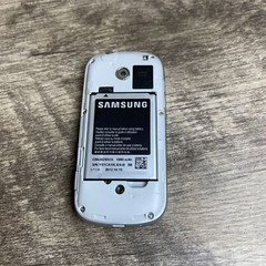 Samsung Array SPH-M390 Silver 2 MP 2.4&Prime; Display Cell Phone with 1000mAh Battery