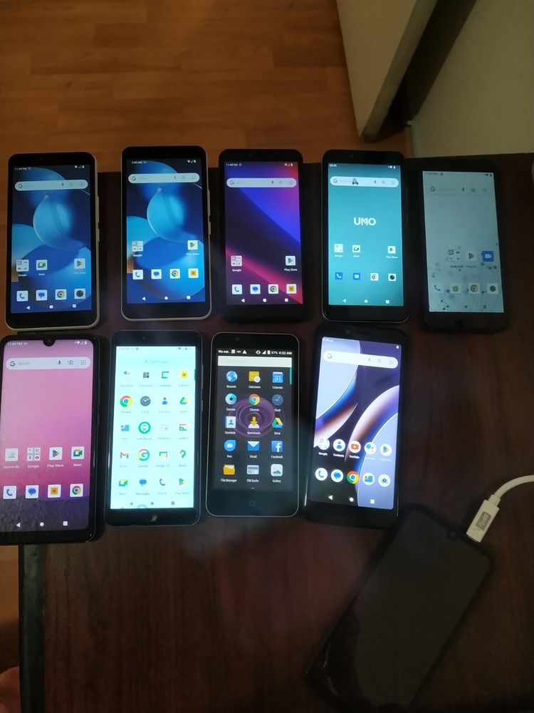 Lot of 10 Mixed Brand VORTEX /coolpad/BLU/NUO and other 16GB Smartphone
