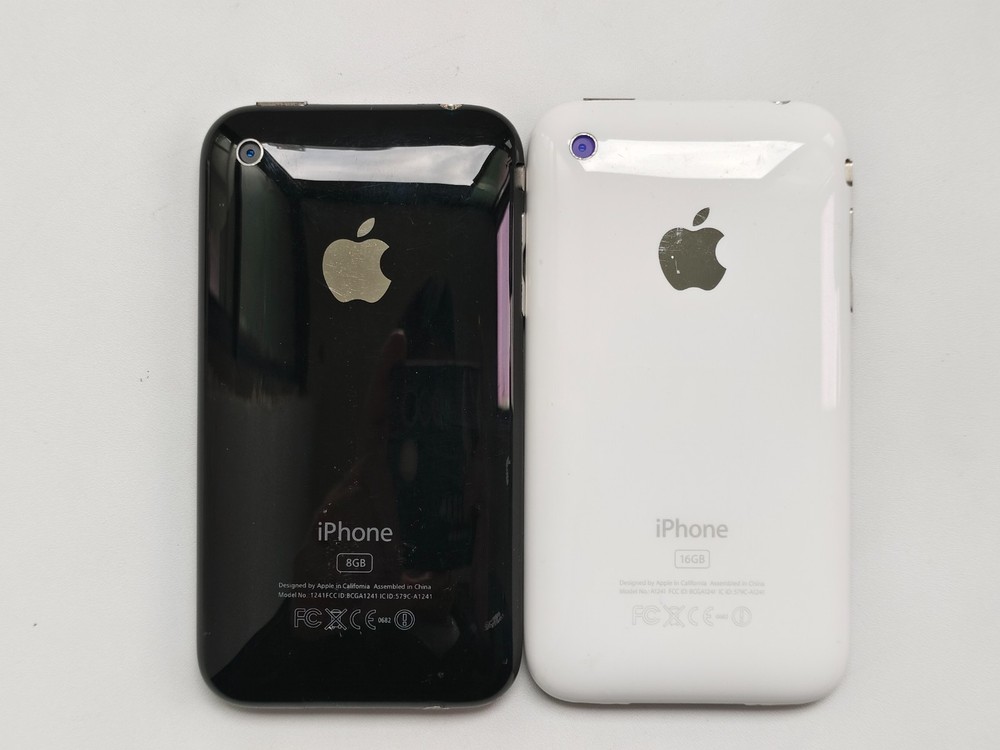 Original&Working Apple iPhone 3G/3GS 8-16-32GB Factory UNLOCKED White/Black