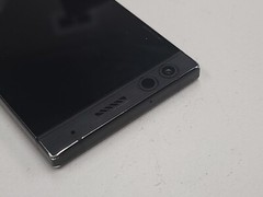 Razer Phone 2 (RZ35-0259) 64GB (GSM Unlocked) – *BAD CHARGR PORT* – N395