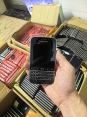BlackBerry Classic Q20 3.5&Prime; 8MP16GB 2GB RAM black LOT