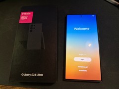 Samsung Galaxy S24 Ultra 256GB Titanium Black Unlocked SM-S928U w/ Box Grade A+