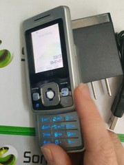 GOOD Sony Ericsson T303 – 8 MB – Silver (Unlocked) 2G mobile phone