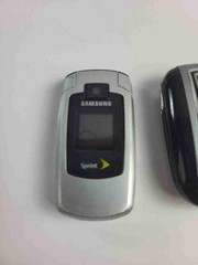 4x Lot Of Vintage Cell Phones – Samsung Blackberry