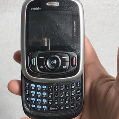 VTG Assorted Retro Phones (Motorola, Cricket ) Lot of 2