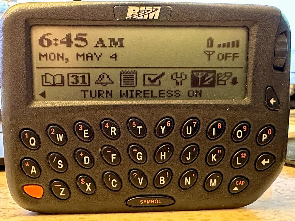 Vintage RIM BlackBerry R900M 4MB Wireless Pager WORKING | Made in Canada