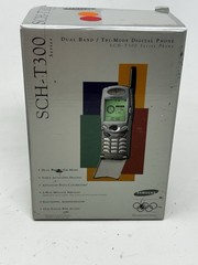 Samsung SCH-T300 – Gray and Black ( Verizon ) Box and Accessories WORKS