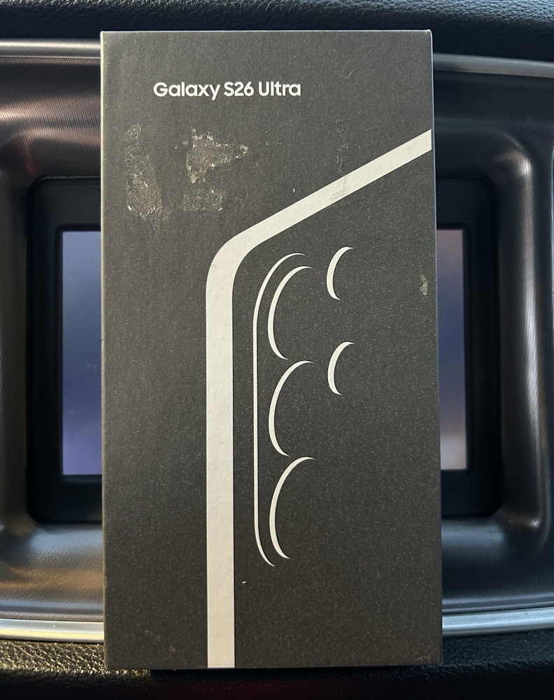New never opened Samsung Galaxy S26 Ultra 256GB Black 12GB RAM 200MP 5G SM-S948U