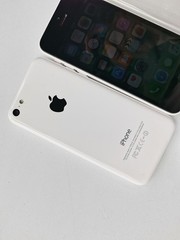 Apple iPhone 5c (Unlocked) New Battery – 8 GB / 16 GB / 32GB – White