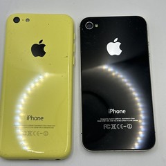 Lot Of 2 Apple iPhones – A1387 & A1532 – A19