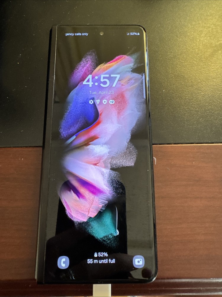 Samsung Galaxy Z Fold3 – 256 GB – Black (Verizon Locked) – Please Read