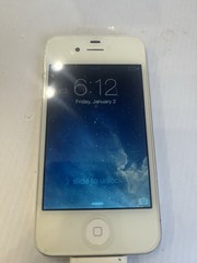 Apple iPhone 3GS Black & iPhone 4 White Bundle – Original Boxes & Chargers
