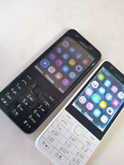 Nokia 230 Black/White (Unlocked) Dual-Sim 2G Classic Button Mobile Phone